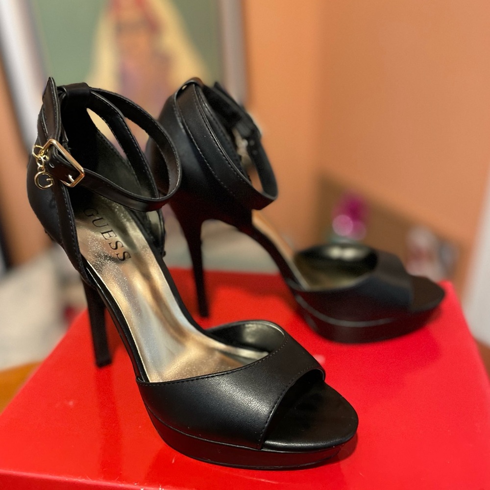Guess Natalie Heels
